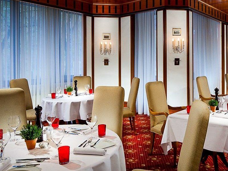 Hotel Stuttgart Marriott 4*